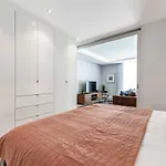 306 The Chelsea, Green Point