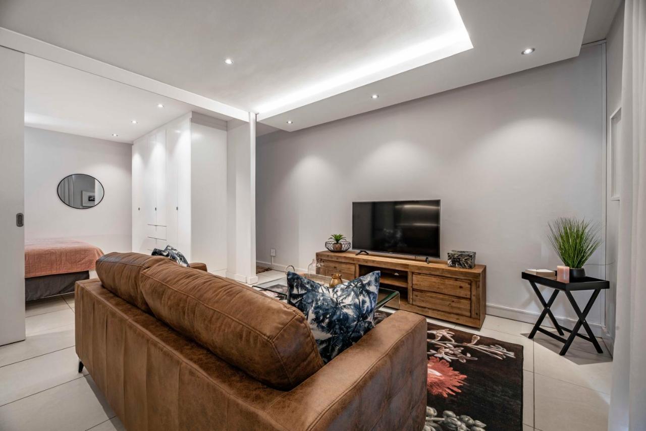 Apartment 306 The Chelsea, Green Point Cape Town