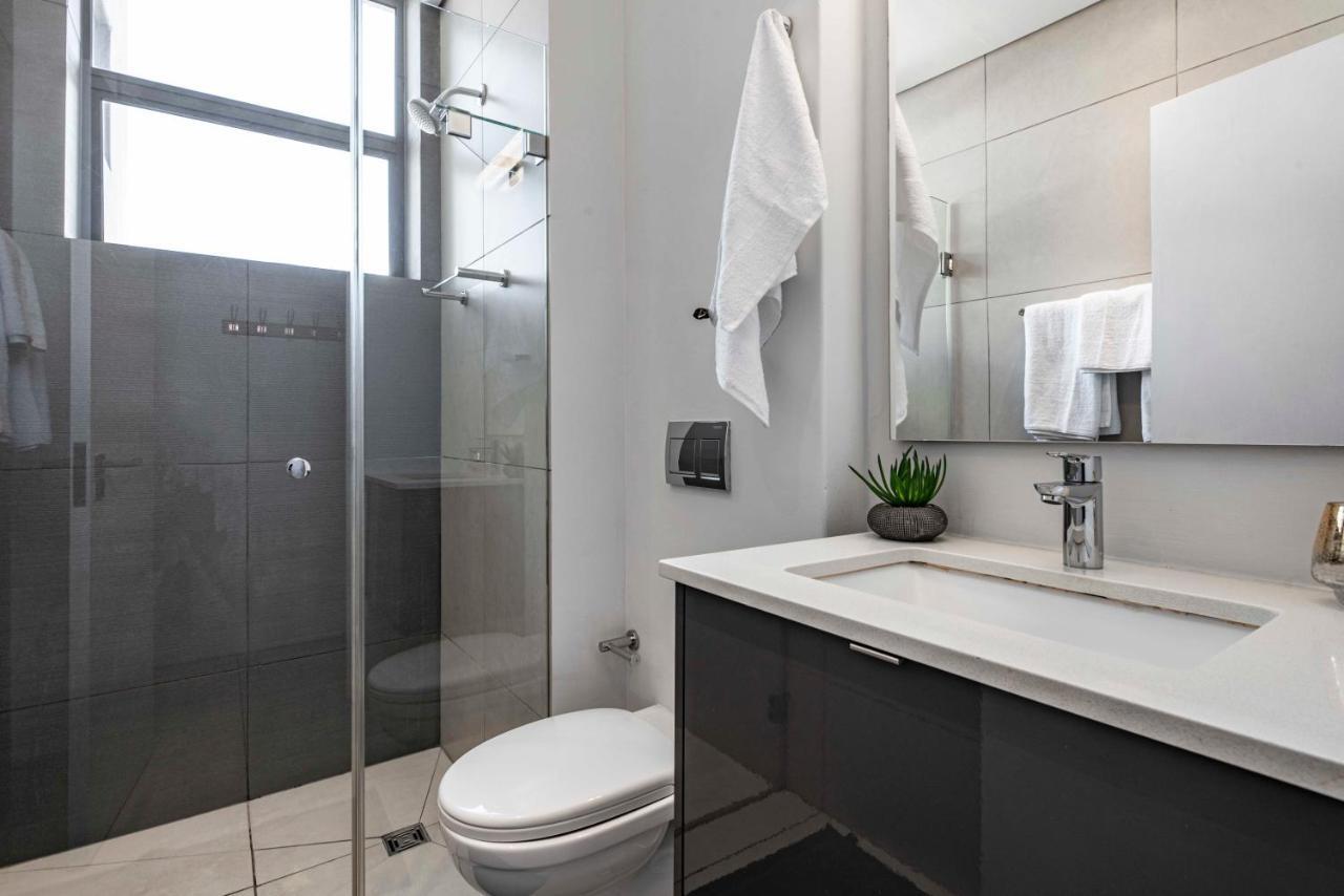 306 The Chelsea, Green Point Apartment Cape Town